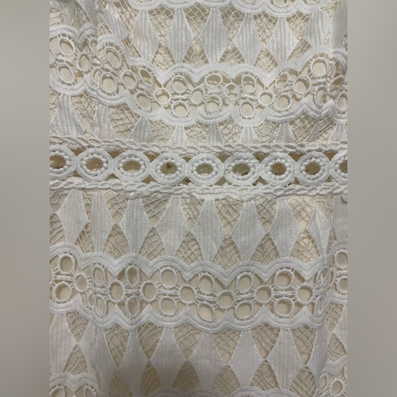 NWT Lulu’s White & Cream Crochet Sleeveless Dress, Size M, Bridal Shower Dress - Picture 6 of 11